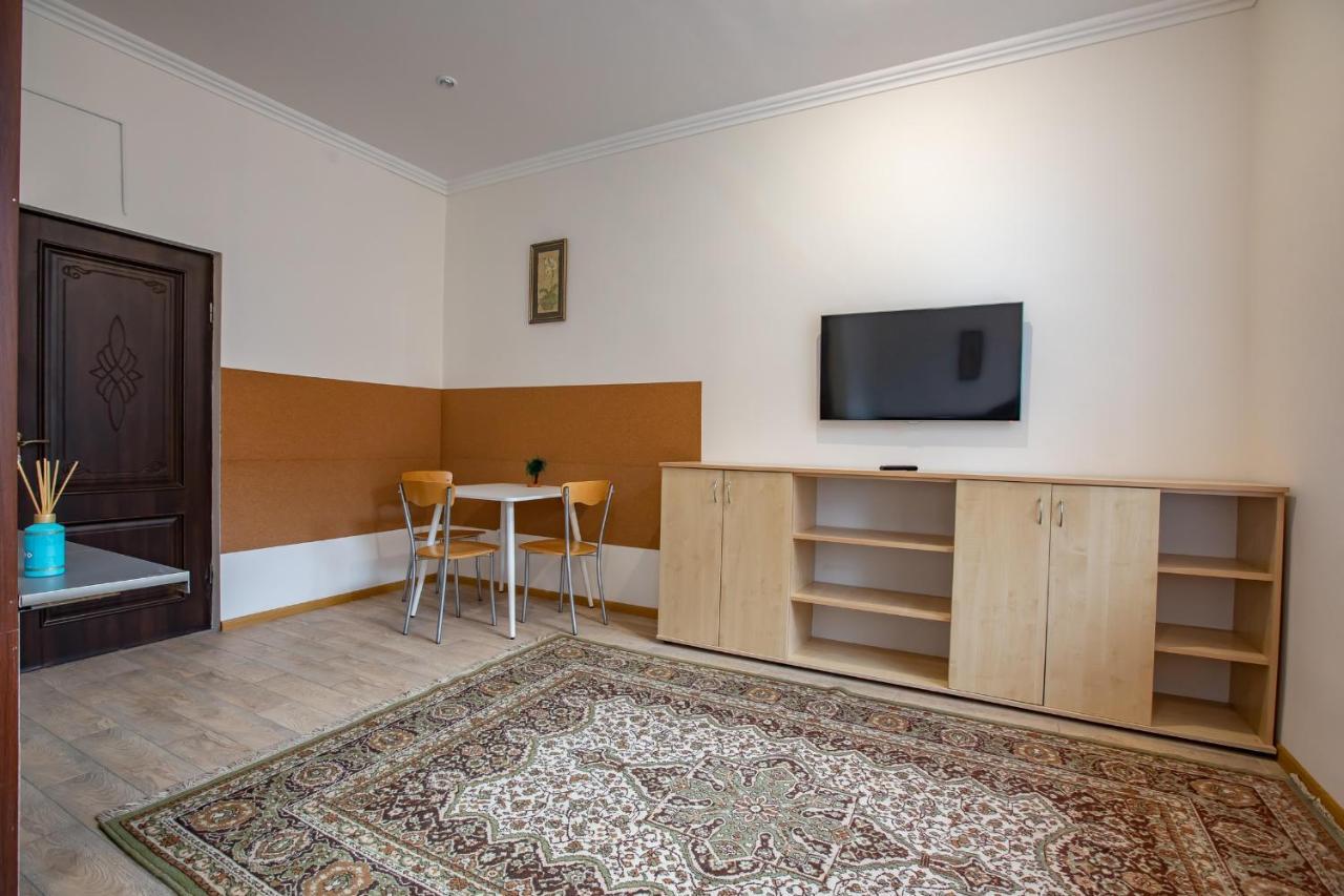 White House 3 Apartment ตรุสคาเวตส์ ภายนอก รูปภาพ